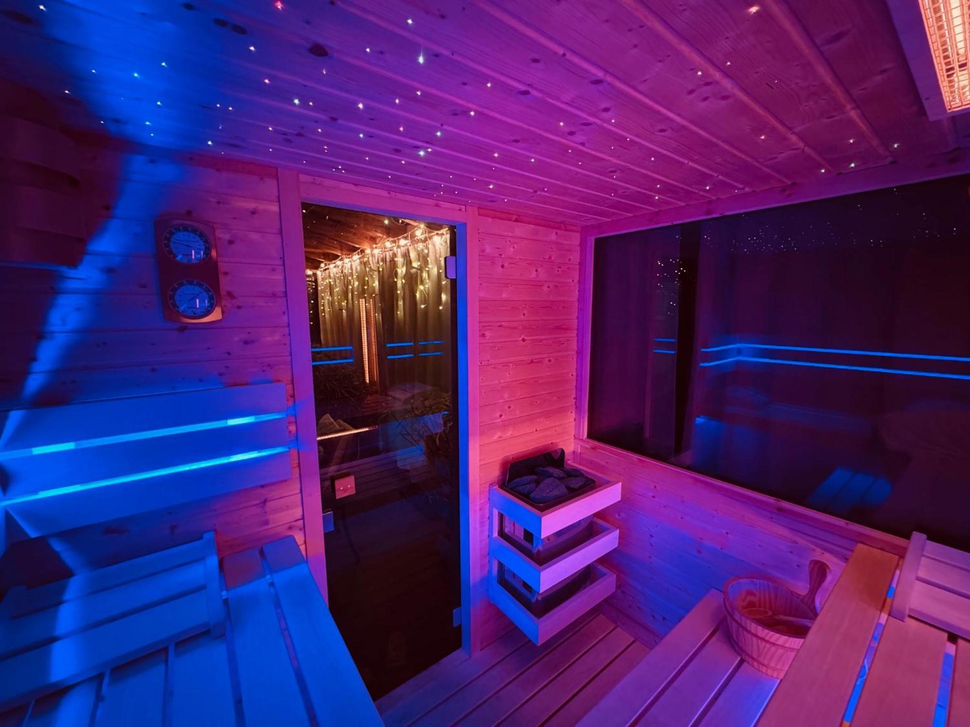 Arany Vendeghaz Villa ซาร์วาช ภายนอก รูปภาพ